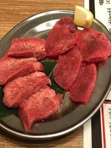 大衆焼肉ホルモン酒場 とりとん 御経塚店