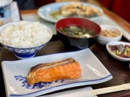 魚屋の台所 札幌市中央卸売場外市場店