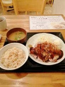 豚と創作料理の店 こぼうず