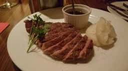 Bar and Restaurant BEE8