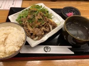 高津肉酒場べこまる