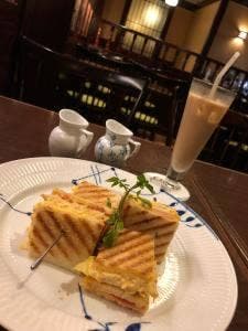 椿屋カフェ 新宿東口店