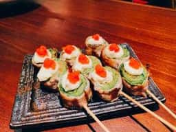 創作巻き串と国産ワイン MAKI-BUDOU
