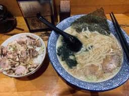 ラーメン蕾Standing
