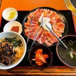 安楽亭 多摩永山店