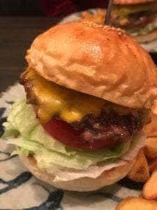 三六〇 BURGER & SANDWICH