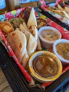 CURRY LABORATORY 笑夢 かわまちてらす