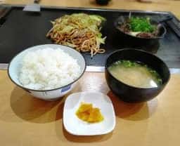 鉄板酒家 かえで