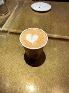 ブルーボトルコーヒー 神戸カフェ