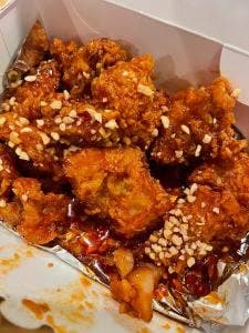 CRISPY CHICKEN n’ TOMATO 麻布十番店