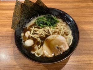 横浜家系ラーメン 壱角家 西葛西駅前店