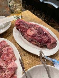 羊肉炭火焼 肉汁屋