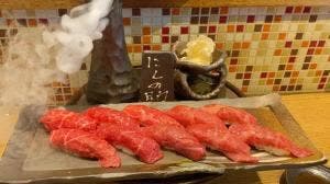 にくの助