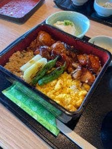 おもてなしとりよし 西新宿店