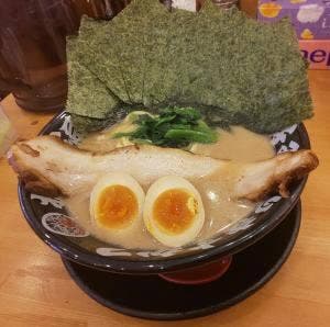 横浜家系ラーメン 辻田家 鶴田店