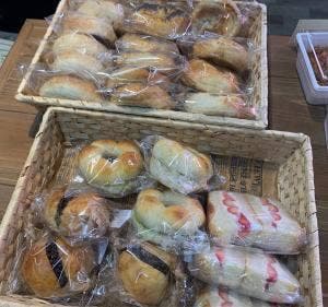 f. エフドット