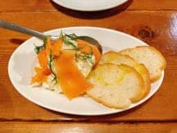 オステリア サンゾク ウリーヴォ