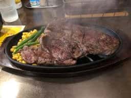 ジャンボステーキ はらぺこや