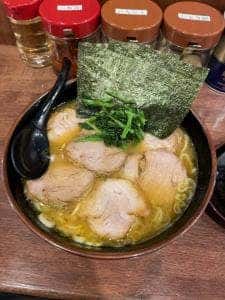 横浜家系 まるに家