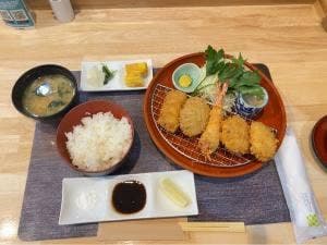 とんかつ 寿々久