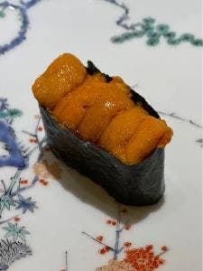 青山鮨かねさか