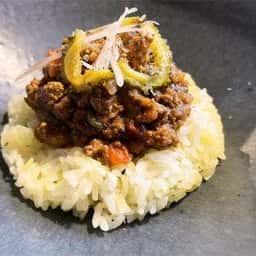 カレーのアキンボ