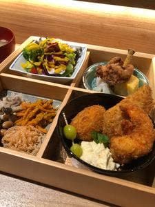 チューリップ食堂