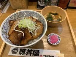 豚丼屋tonton&若菜そば 上新庄店