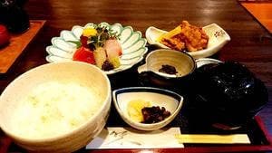 季節料理 松利