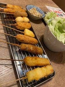 鉄なべ餃子と串揚げ 大衆酒場 みのる