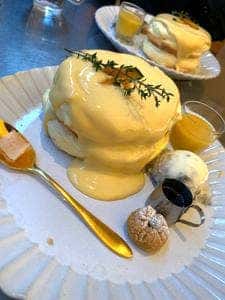 レインボーパンケーキ