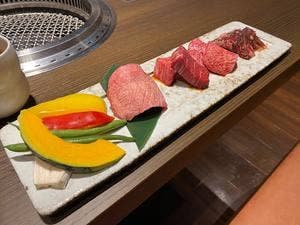 焼肉 BAR 李朝園
