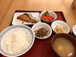 かっぽうぎ 飯野ビル店