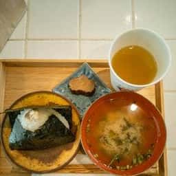 お粥とお酒のANDON