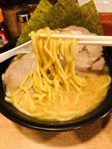 横浜家系ラーメン 釜利家