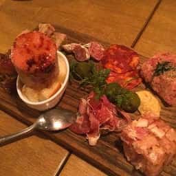 ワインの酒場。ディプント 渋谷駅前店