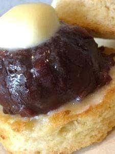 feb's coffee & scone