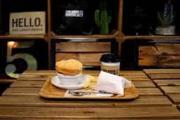 ザ・デッキ コーヒー&パイ