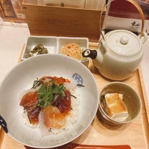 だし茶漬け+肉うどん えん 日本生命札幌ビル店