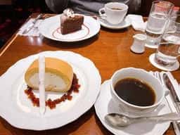 珈琲茶館 集&ガトーナチュレールシュウ 渋谷宮益坂店