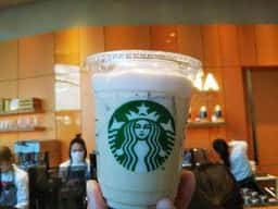 スターバックス コーヒー LUCUA 2階店