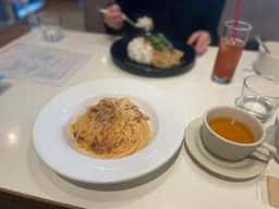 ミッドダイニング