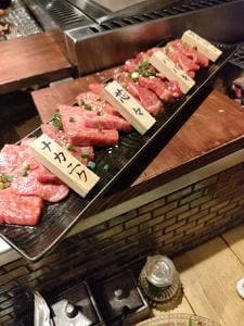 焼肉酒場 にくまる 春吉店