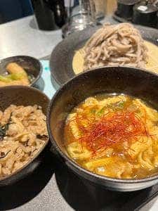 スタンド ソバサンカク 南船場店