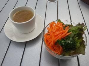 FLAT CAFE