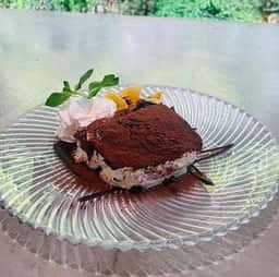 CoSTUME NATIONAL WALL 青山店