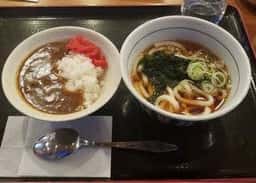 山田うどん 新座畑中店