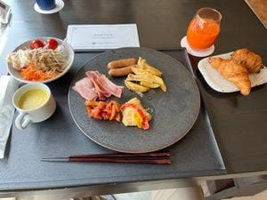 Bar & Dining TORRENT