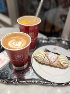 アンティコカフェアルアビス 横浜ランドマークプラザ店