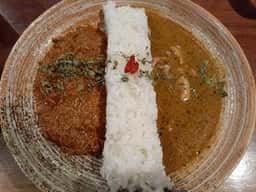 麻布十番 薬膳カレー 新海 虎ノ門店